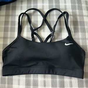 nike black sports bra